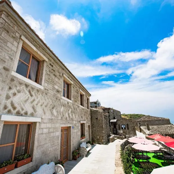 Just Coffee Hostel 5, готель в Бейгані