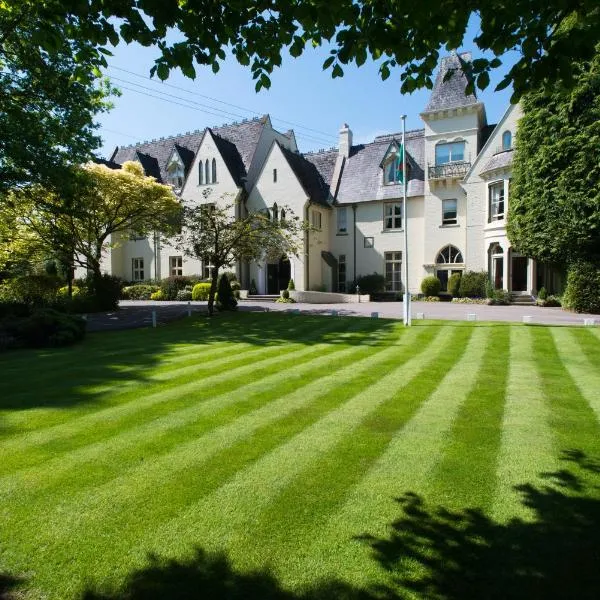 Glen-Yr-Afon House Hotel, hotelli kohteessa Usk