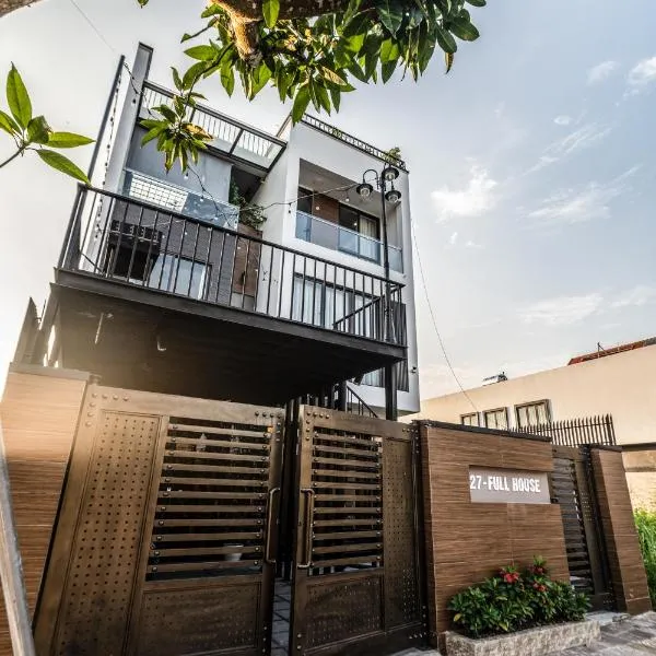 Homestay Villa Full House, hotell sihtkohas Ha Long