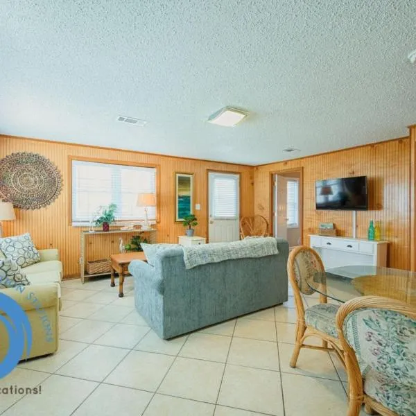 Cg Beach Bungalow #1, hotel in Myrtle Beach