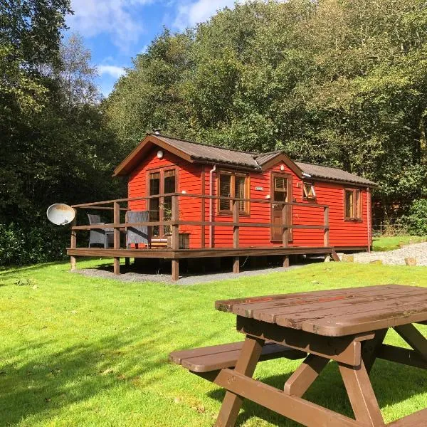 Rashfield Sheilings - Riverside Lodges, by Pucks Glen, Dunoon, hôtel à Dunoon