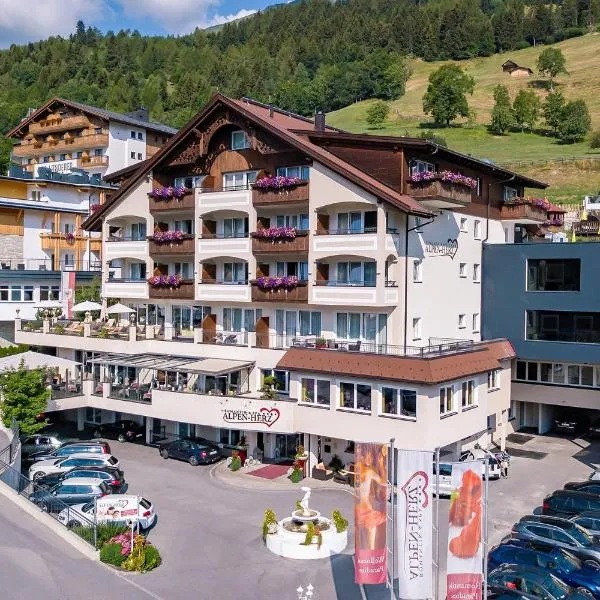 Alpen-Herz Romantik & Spa - Adults Only: Ladis şehrinde bir otel