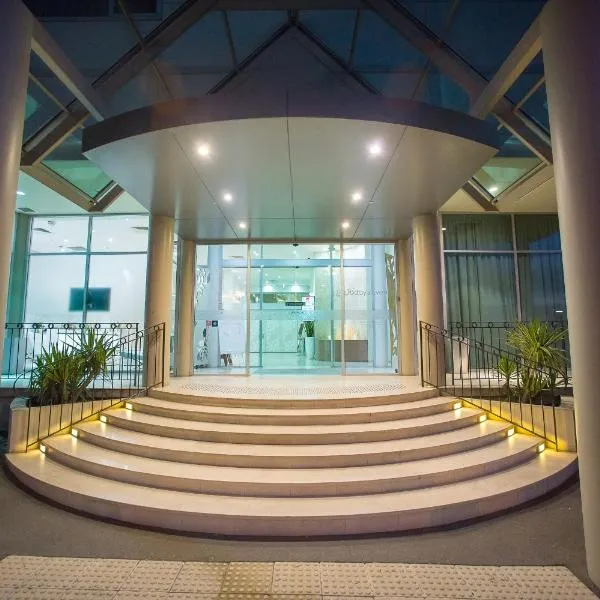 斯费拉公园套房会议酒店，位于阿德莱德的酒店