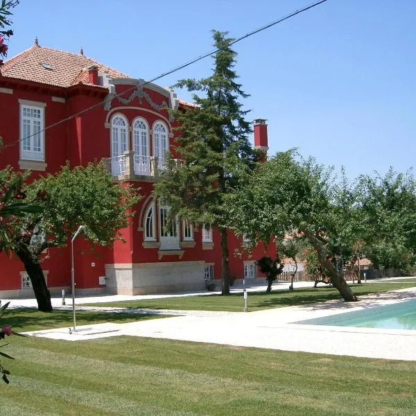 Casa Vermelha, ξενοδοχείο σε Vila Nova de Fozcoa