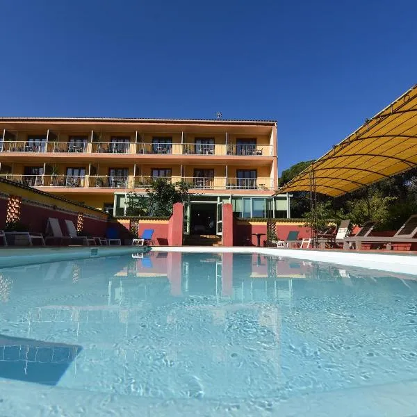 Hotel Cyrnea, hotel v destinaci Calvi
