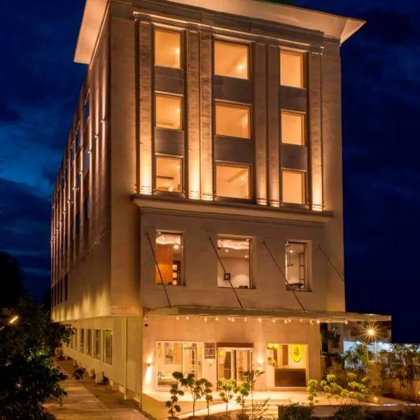 Lemon Tree Hotel Lucknow, hotel in Lucknow