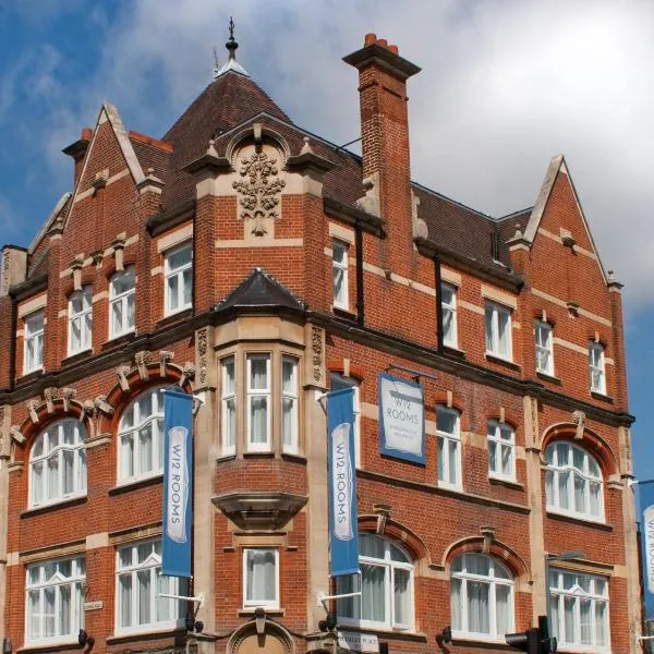 W12 Rooms, hotel in London