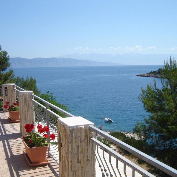 Hvar Melody, Island Hvar, Rosohotnica Bay