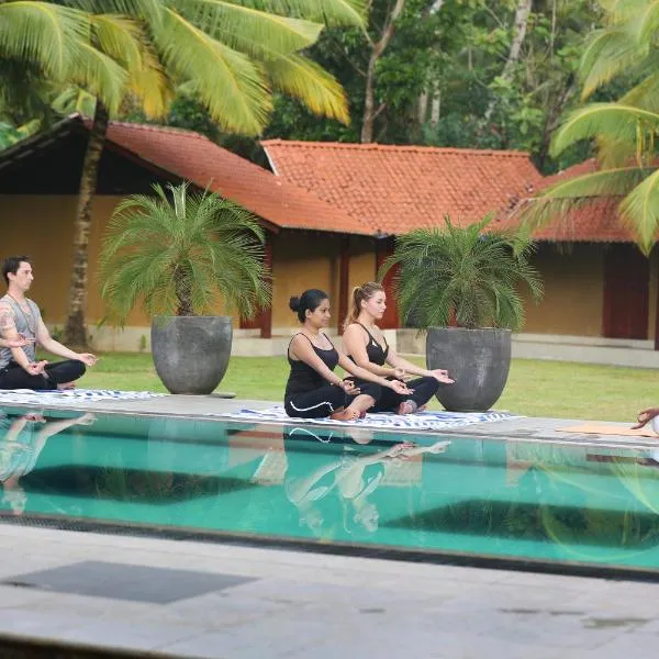 Villa Velmarie Yoga and Ayurveda house all inclusive, hotel in Bentota