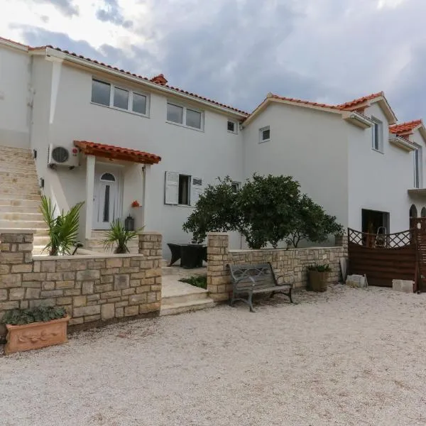 Apartment Star, hotell sihtkohas Supetar