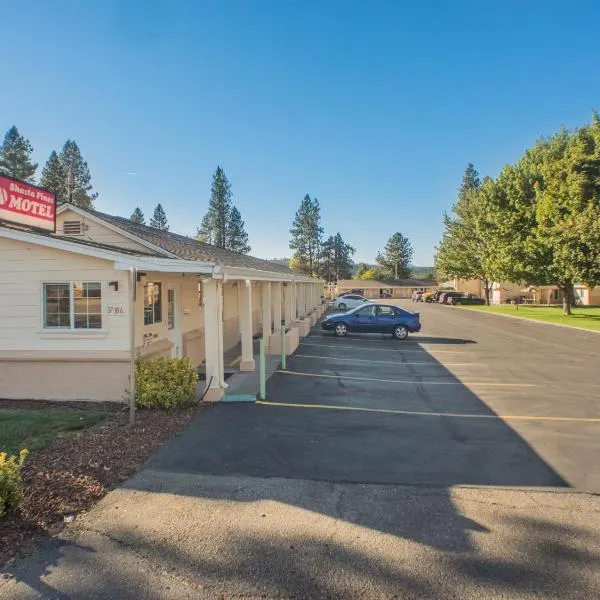 Shasta Pines Motel & Suites, ξενοδοχείο σε Burney