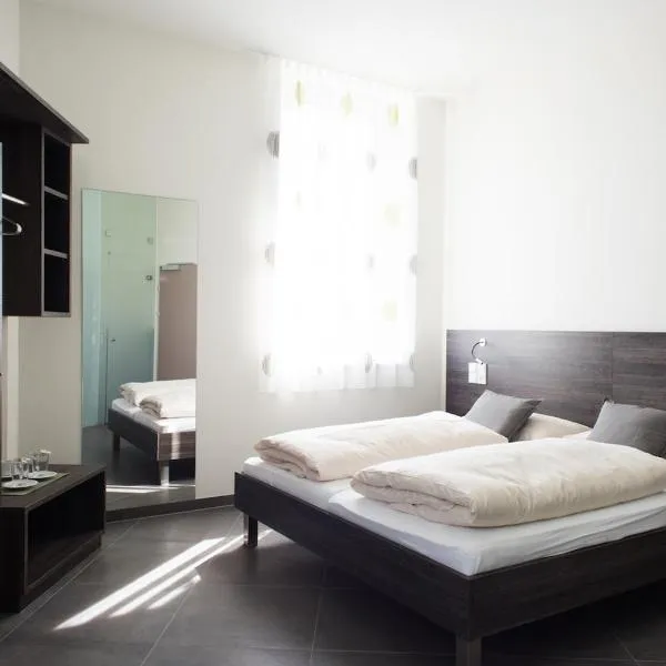 eee Hotel Traun、リンツのホテル