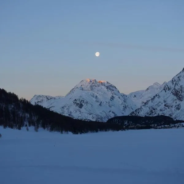 Hotel Ristorante Lagrev, hotel v destinaci Maloja