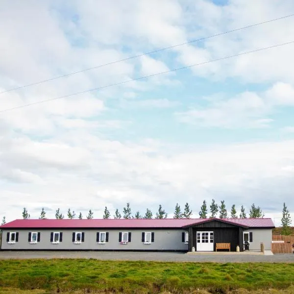 Hestaland Guesthouse Horse Farm Stay, hôtel à Staðarhús