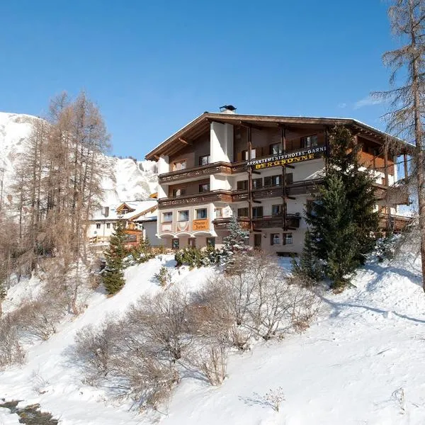 Hotel Garni Bergsonne، فندق في سامنون