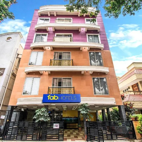 FabExpress Oriental Suites III - BTM Mico Layout, hotel in Bangalore