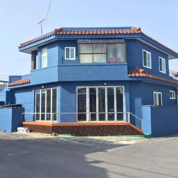 Jeju Guesthouse, hotel in Jeju