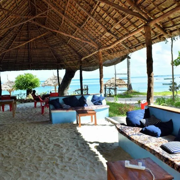 Juani beach bungalows, hotel v Kilindoni