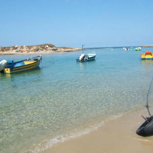 Halom Be'Dor、Dorのホテル