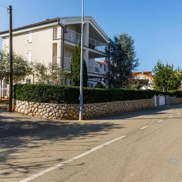 Apartmani "RUŽA", hotel v destinaci Porat