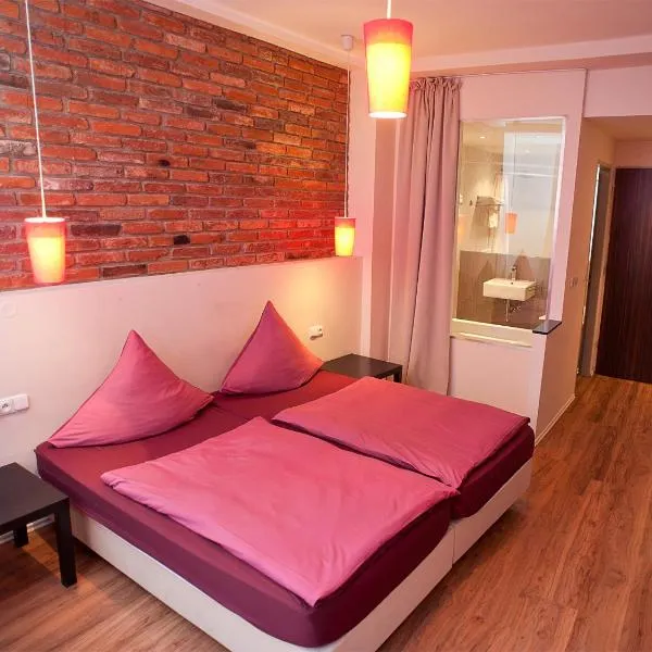 Hotel PurPur, hotel v Praze
