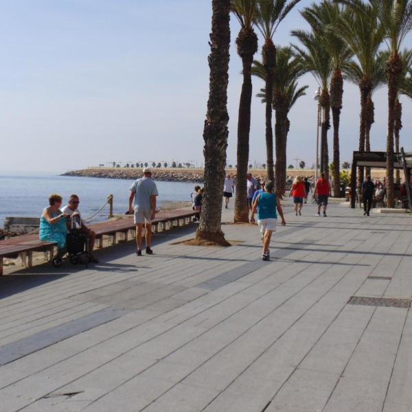 Apartamento Moriones A. A150 m del mar en centro de ciudad