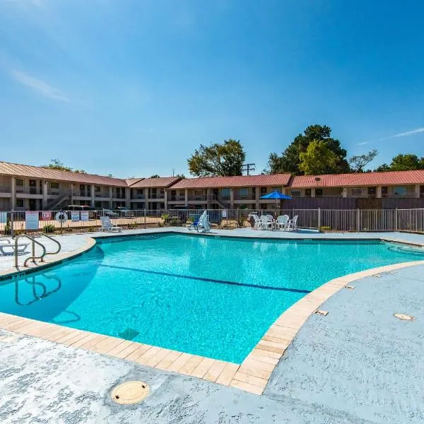 Studio 6-Huntsville, TX, hotel a Huntsville