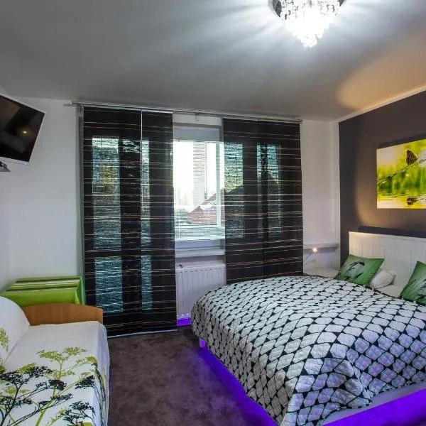 Studio Apartment Petrzalka Air-Conditioned 24h check-in, hotel v destinaci Bratislava