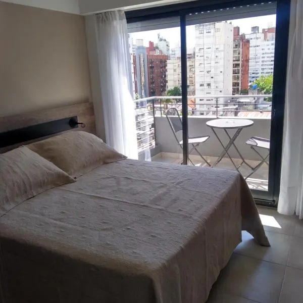 Barrancas del Monumento con Parking privado opcional, hotel in Rosario