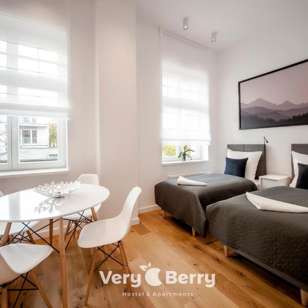 Very Berry - Orzeszkowej 14 - MTP Apartment, parking, check in 24h