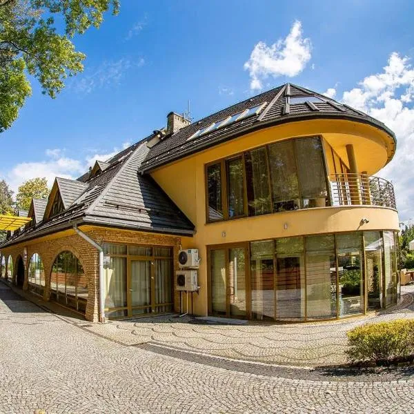 Hotel Sahara, ξενοδοχείο σε Bielsko-Biala