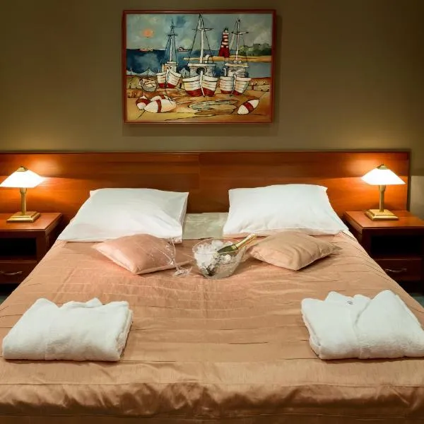 Kompleks Hotelowy Logos, hotel in Augustów