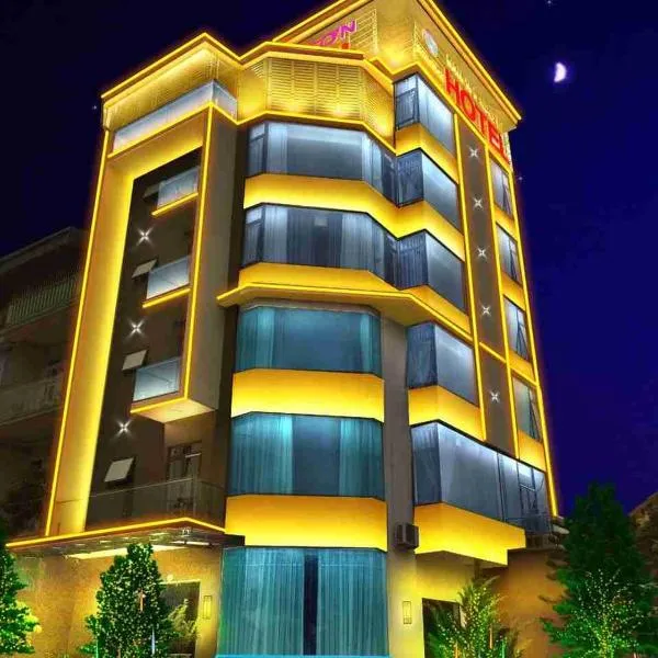 Minh Sơn HOTEL, hótel í Ta Lan Than