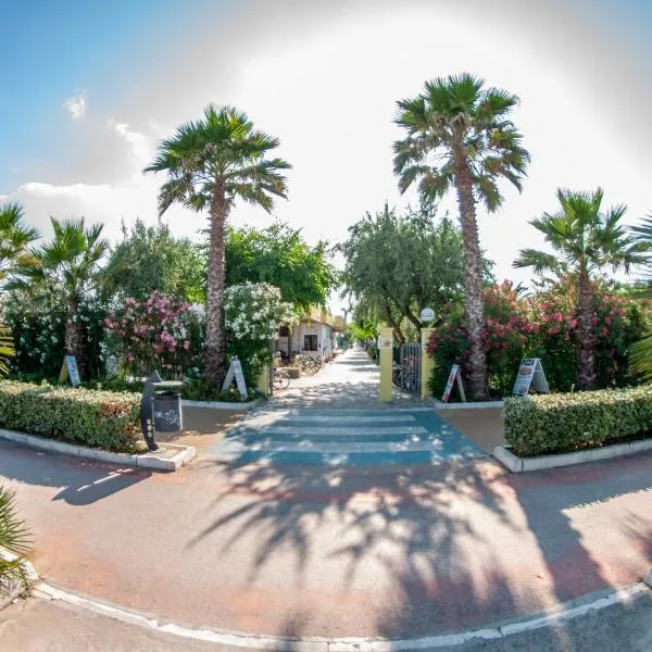 Camping Village Adriatico Giulianova，位于朱利亚诺瓦的酒店