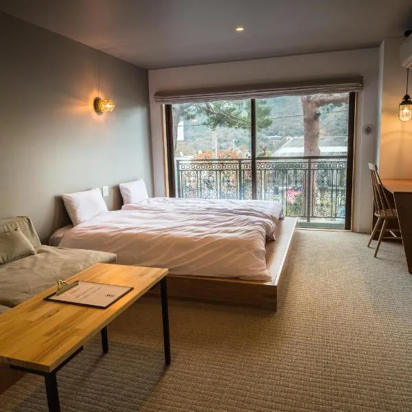 WPÜ HOTEL HAKONE، فندق في هاكوني