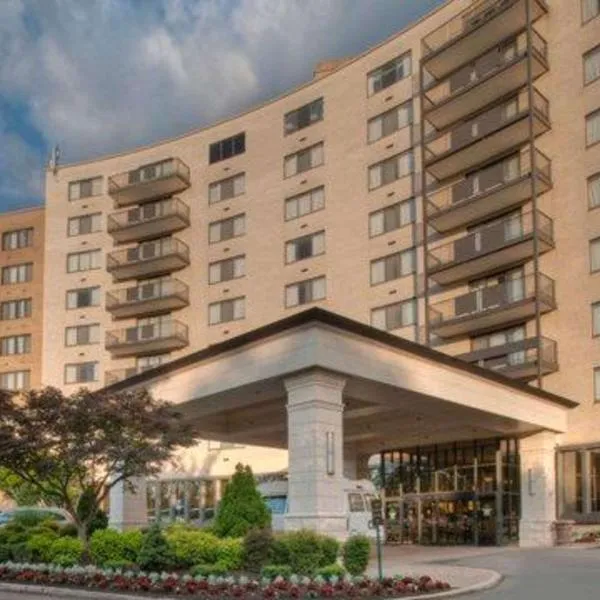 Clarion Collection Hotel Arlington Court Suites, hotel in Arlington