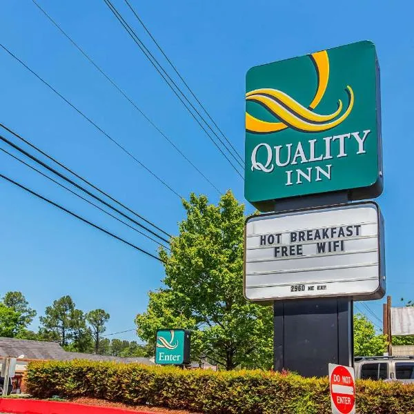 Quality Inn Atlanta Northeast I-85, hôtel à Atlanta