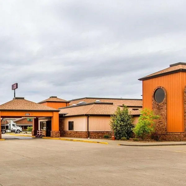Quality Inn & Suites, hotel di Marion