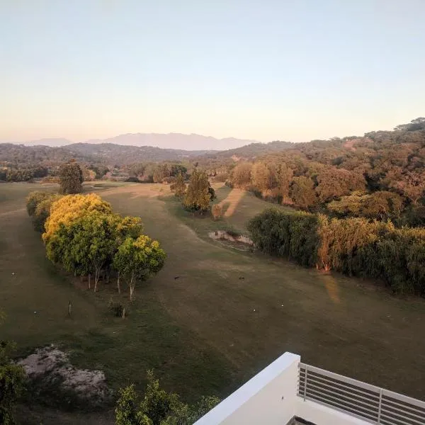 Pride Home, hotel in Chandīgarh