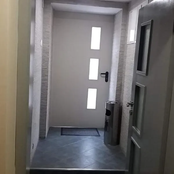 Нощувки Ботеви、シュメンのホテル