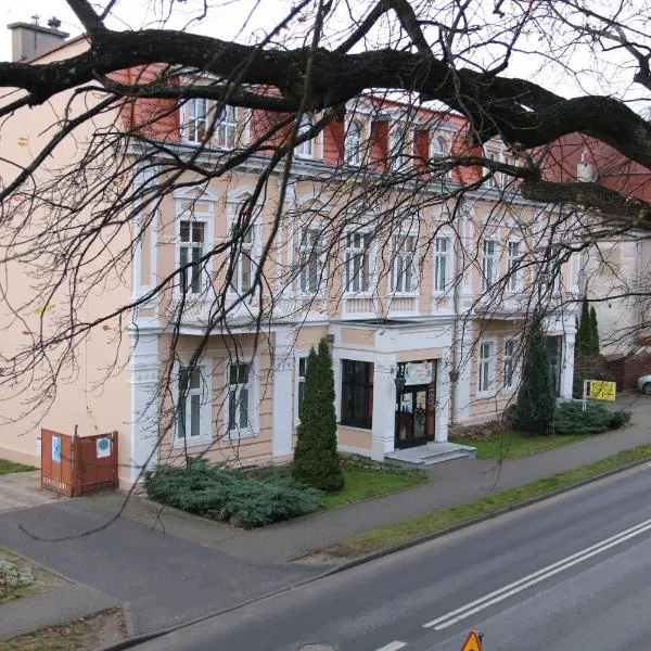 Hotel Polonia, ξενοδοχείο σε Chojnice