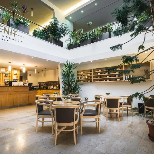 Zenit Wellness Hotel Balaton, hotel in Vonyarcvashegy