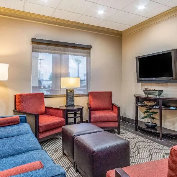 Comfort Inn & Suites Tuscumbia-Muscle Shoals, hotel v destinaci Tuscumbia