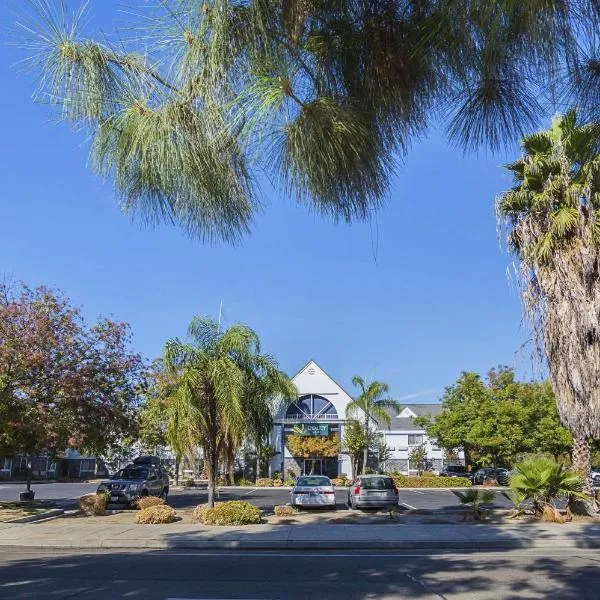 Quality Inn Fresno Yosemite Airport, hotel en Fresno