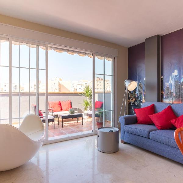 GR3-Renovated Apt Next To Old Town With Cozy Terrace