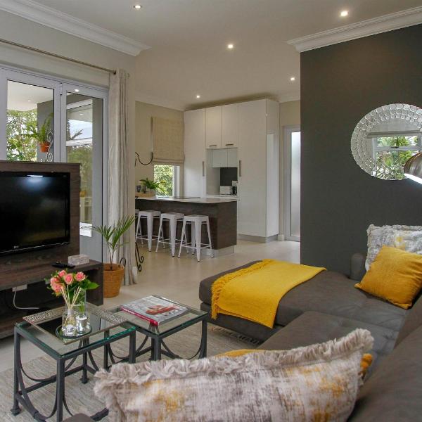 The Cottage on Cordia 2 Bedroom self catering 2km from Umhlanga beach