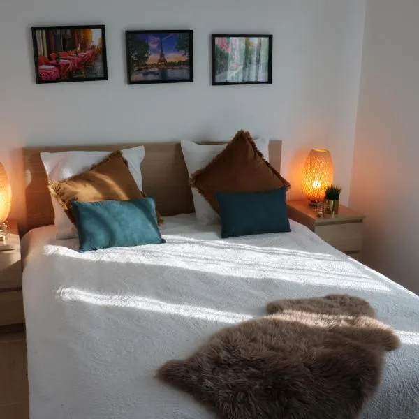 Léa de Paris, Hotel in Noisy-le-Grand