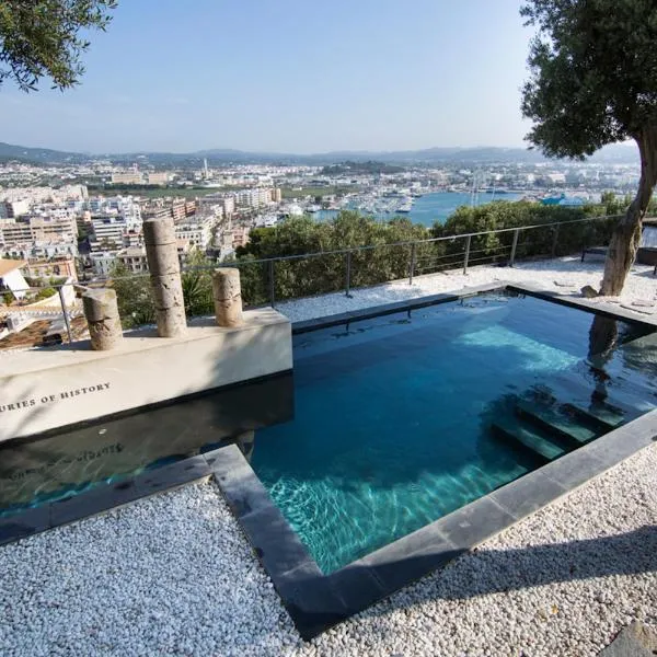 Hotel La Torre del Canonigo - Small Luxury Hotels, hotel in Ibiza Town