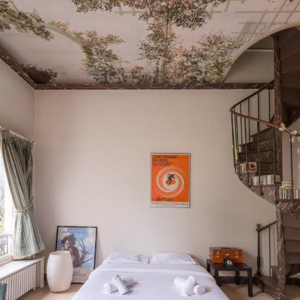 Veeve - Charming Townhouse near Parc Montsouris, Paryż