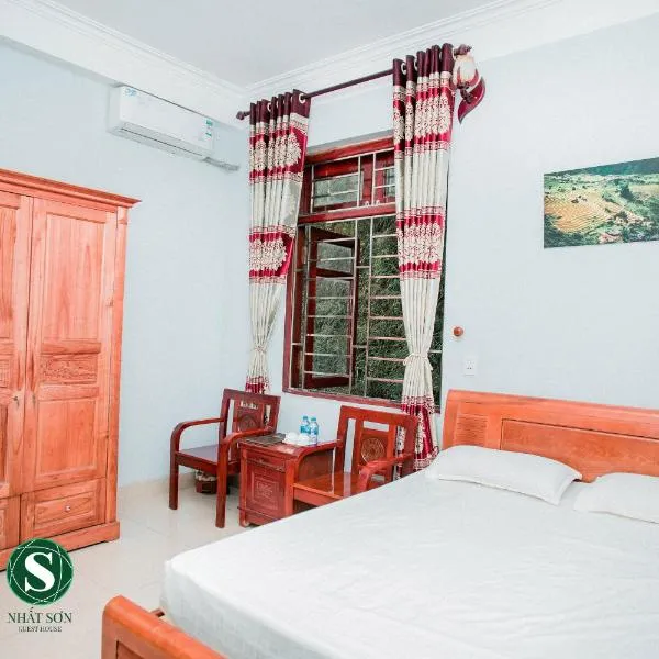 Nhat Son Guesthouse, hotel in Lạng Sơn